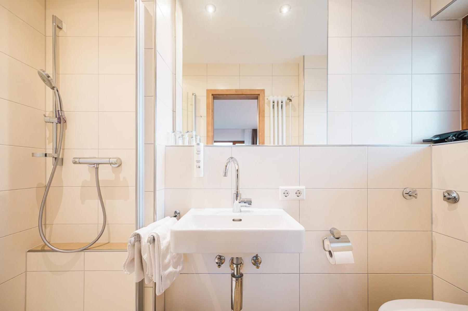 Hotel Goldener Engel Ihringen Luaran gambar